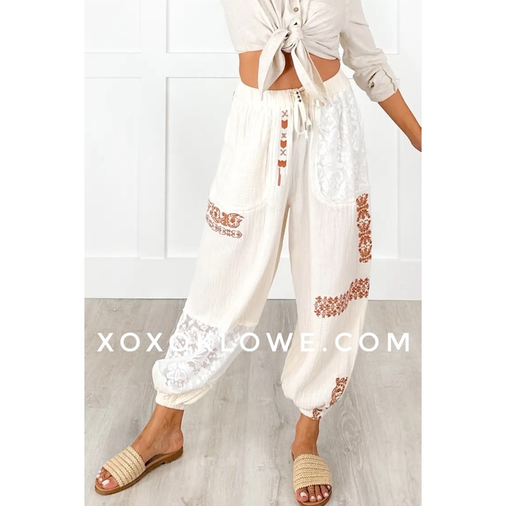 POL Cream Gauze & Lace Slouchy Patchwork Jogger Pants Relaxed Fit